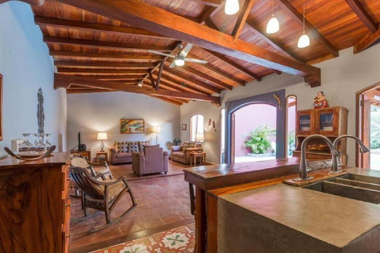 Casa Riverstone León Екстериор снимка